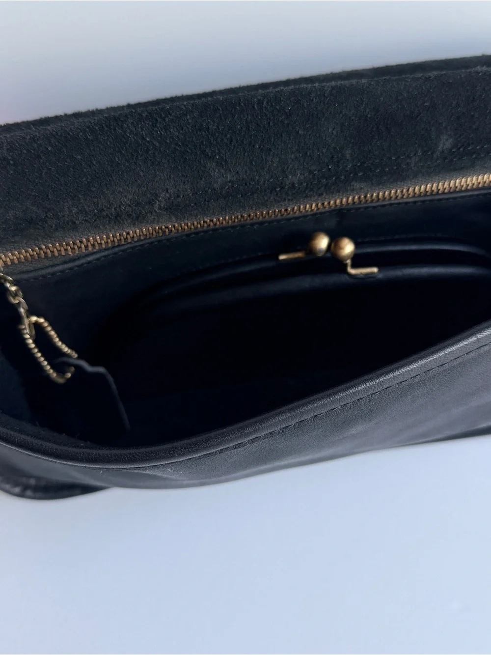 Vintage Coach NyC Fold Over Kisslock Coin Clutch